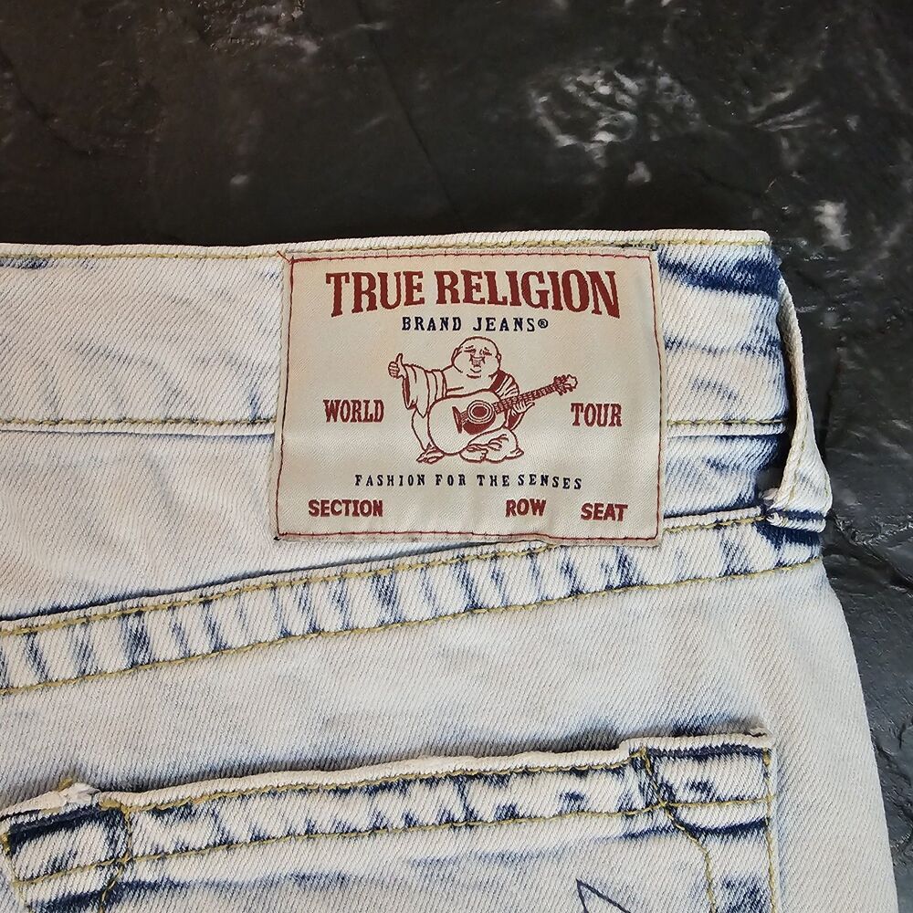 True Religion Ricky Relaxed Straight Cutoff Denim Shorts Mens 32 Distressed - Picture 2 of 6